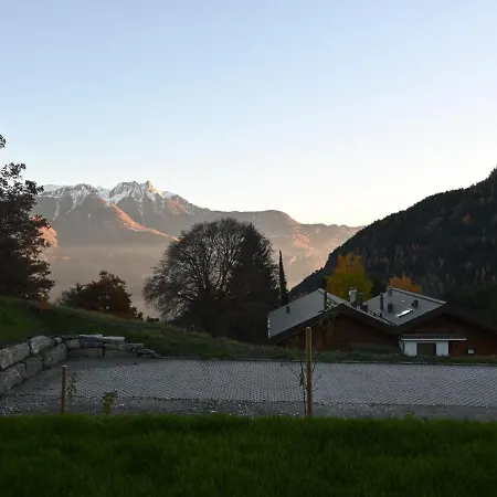 Clos De Morthey A R 01 By Interhome Lägenhet